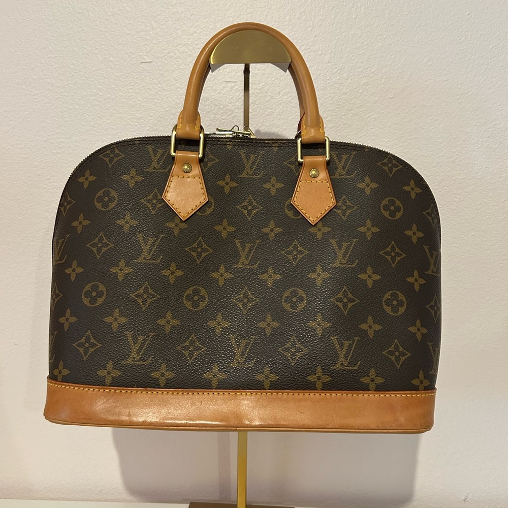 ❌❌SOLD❌❌Louis Vuitton Alma Handbag